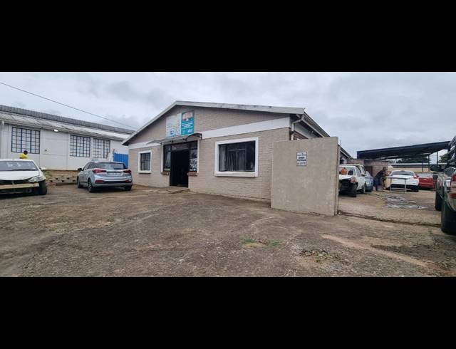 M² WORKSHOP FOR SALE IN ESHOWE